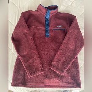 Columbia pullover Size Medium